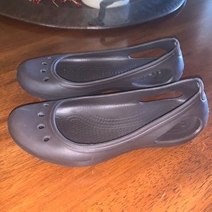 CROCS WOMENS  BROWN BALLET FLATS SIZE 7